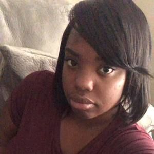 Meet your Posher, Leeanne